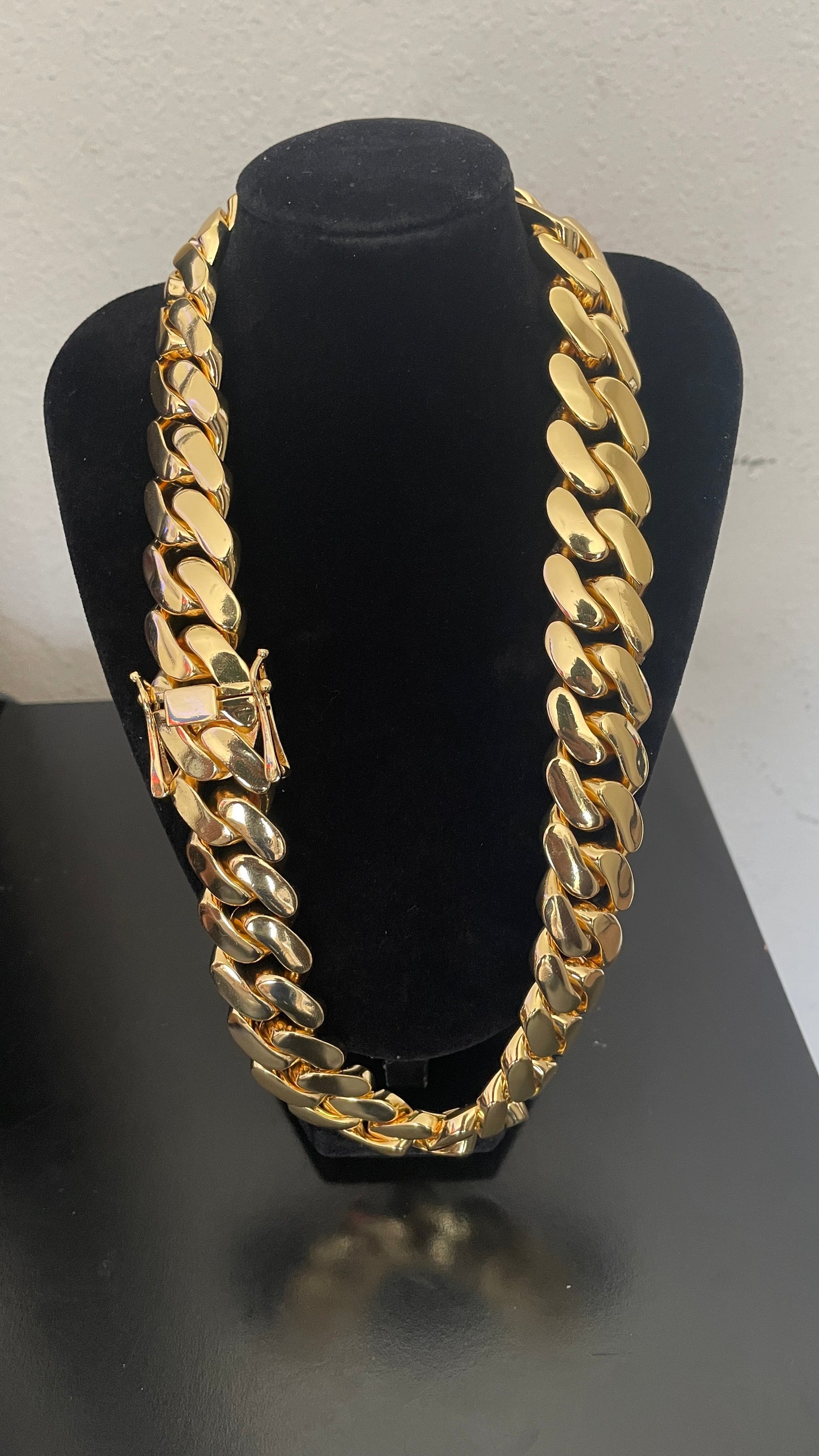 22mm Miami Cuban Link Chain