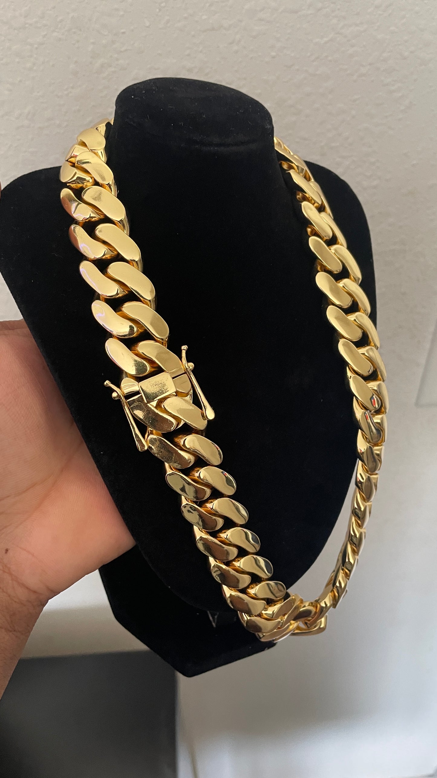22mm Miami Cuban Link Chain
